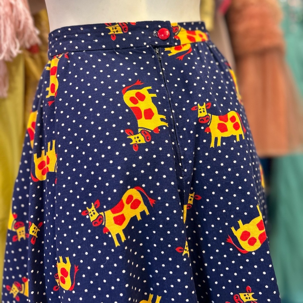 70s Cutie Cow Skirt - Picture 4 of 12